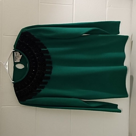 Vintage Regency By Joyce True Green Sweater Beading on Black Velvet Neckline - Picture 11 of 11